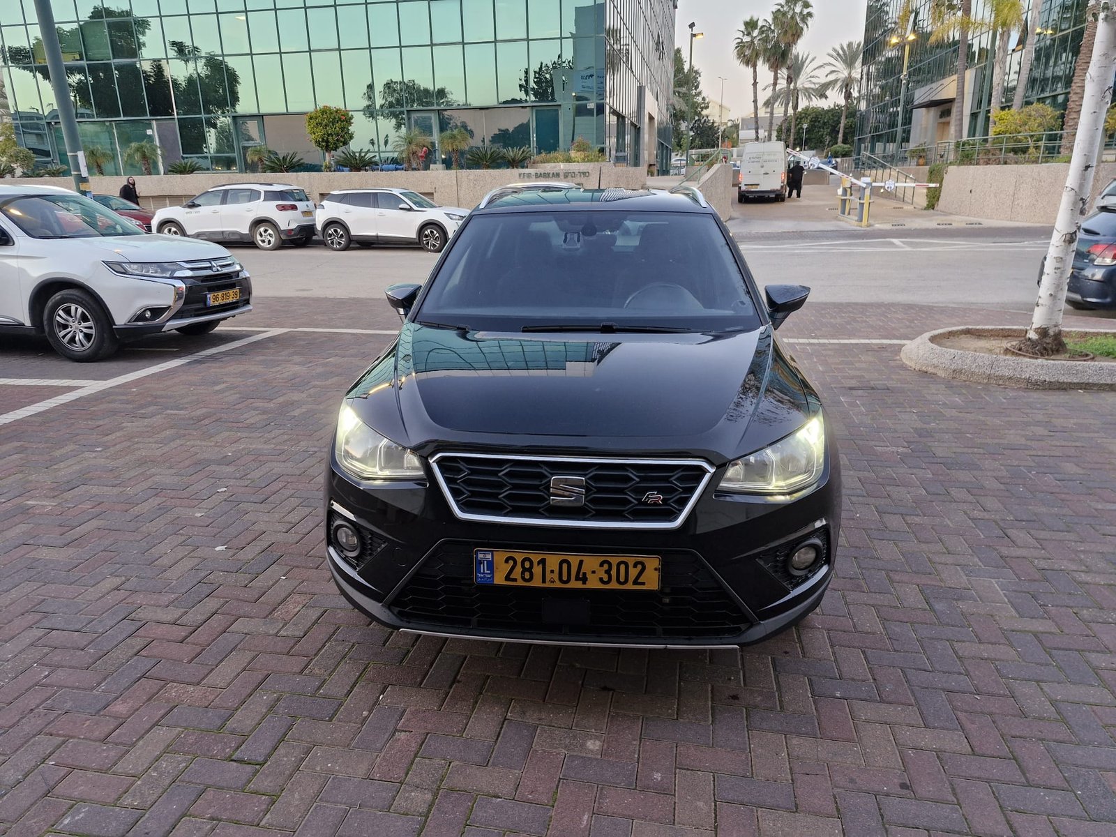 סיאט ארונה FR – תמונה 4