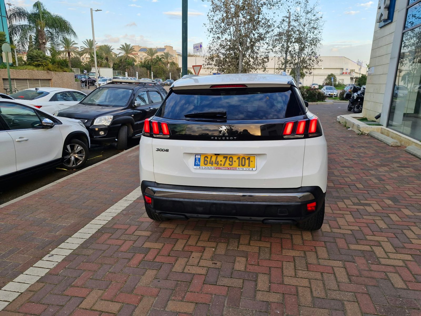 פיג'ו 3008 פרימיום – תמונה 3