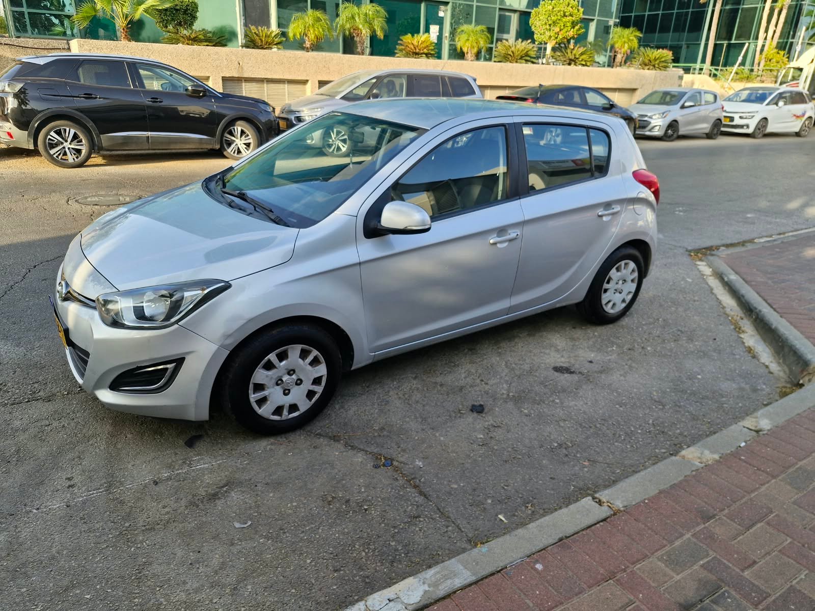 יונדאי I20 ידנית – תמונה 4